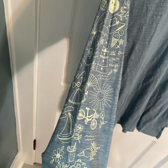 Natural Life - long sleeved graffiti top- NWT - Picture 2 of 7